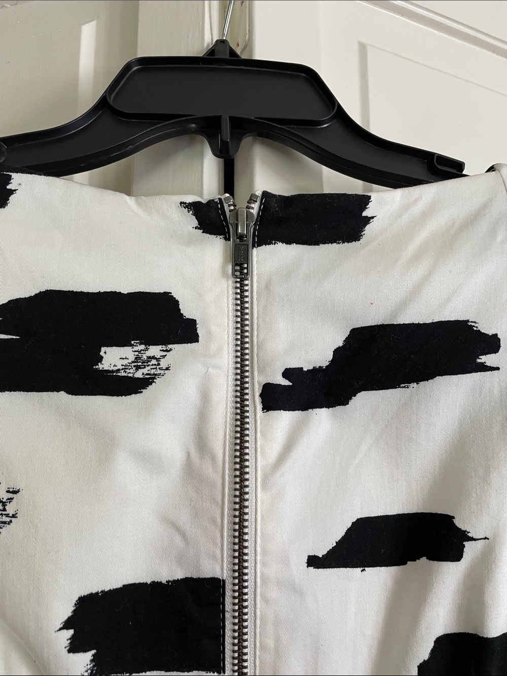 French Connection- Black & White Brushstroke Short Sleeve Dress - Picture 3 of 11